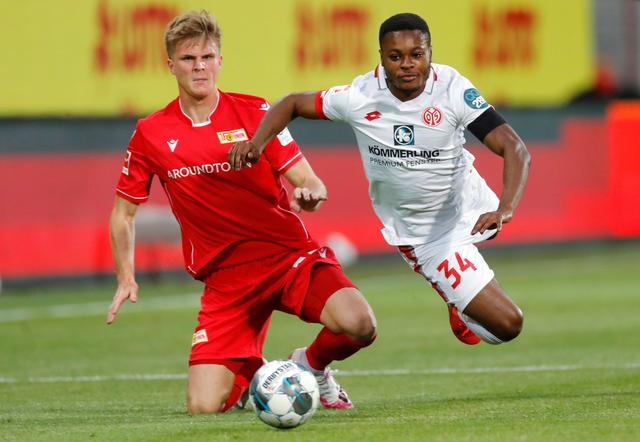 梅西自从离 梅西自从离