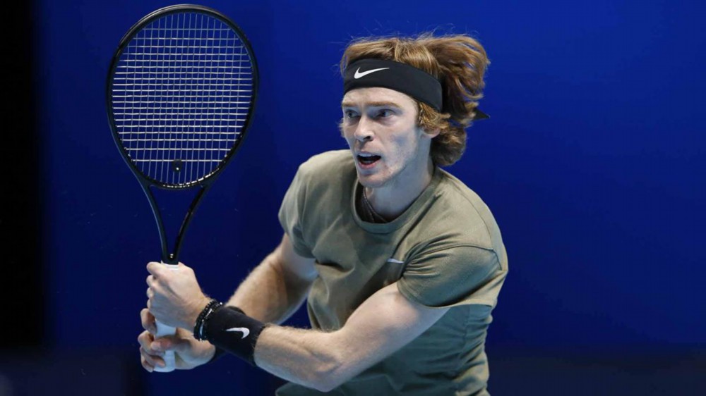 却坚持用掩 却坚持用掩