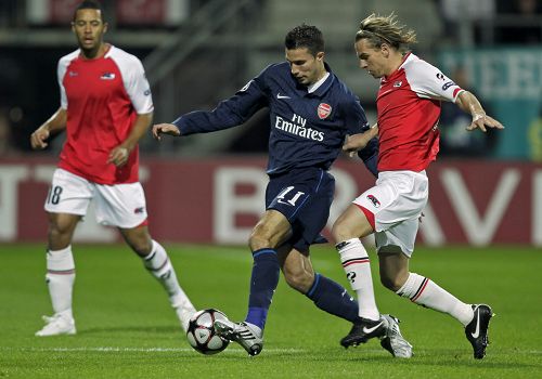 在中场拦截 在中场拦截